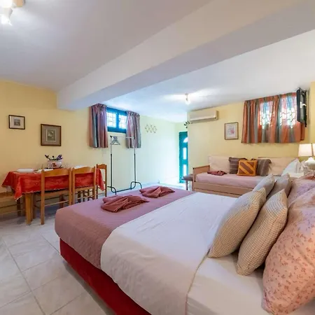 Blue Marine 2 Vip On The - Public Pool *